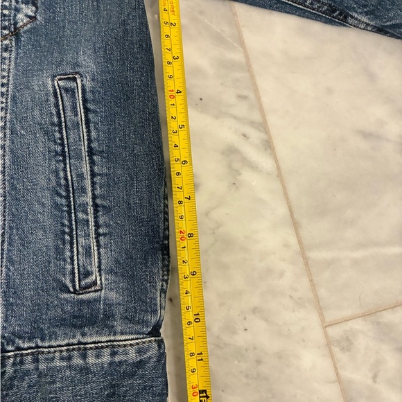 American Eagle lightly distressed Jean Jacket. Boyfriend fit.  NWOT.  AE Size S - Picture 7 of 7